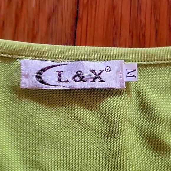 L&X blouse. These are beautiful blouses. - Picture 2 of 12